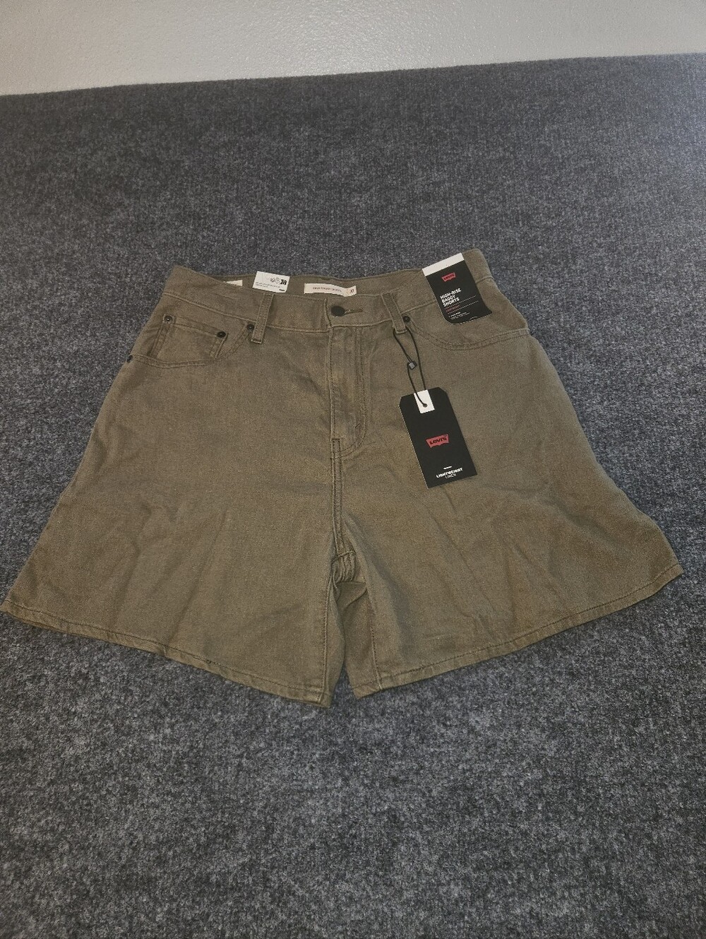 Levi High Rise Baggy Shorts 30